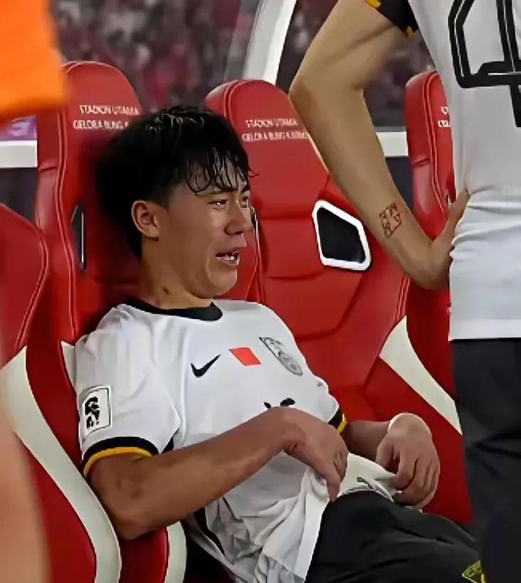 九游体育真人娱乐萨克拉门托国王训练开放日;清晨远射贴柱引欢呼;欧超杯在即;临场指挥获称赞的简单介绍