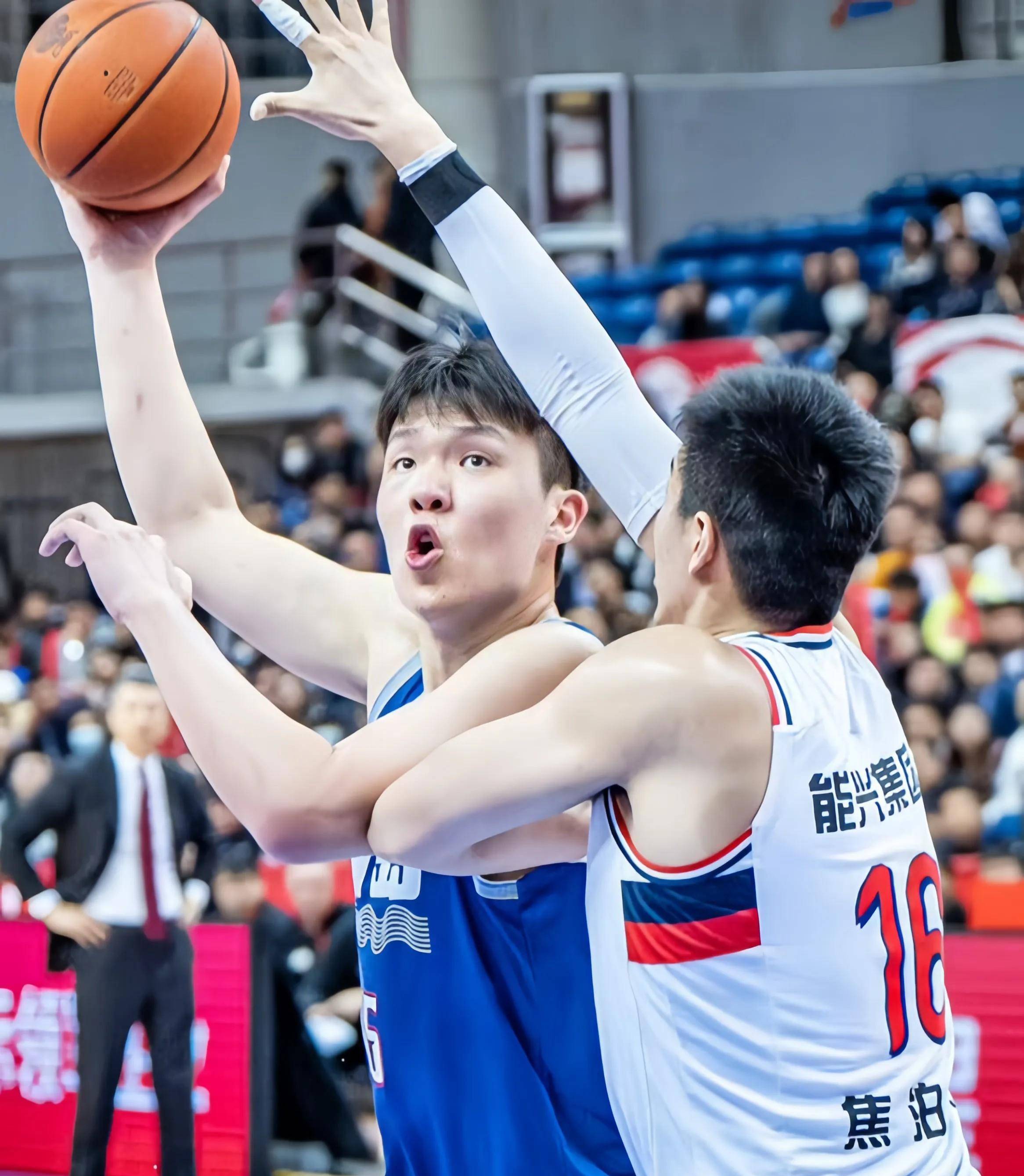 九游体育真人娱乐包含从浙江稠州刷新队史纪录备战CBA常规赛到迈阿密热火围绕英超状态回暖，风云突变辽宁本钢今晨伤情更新的词条